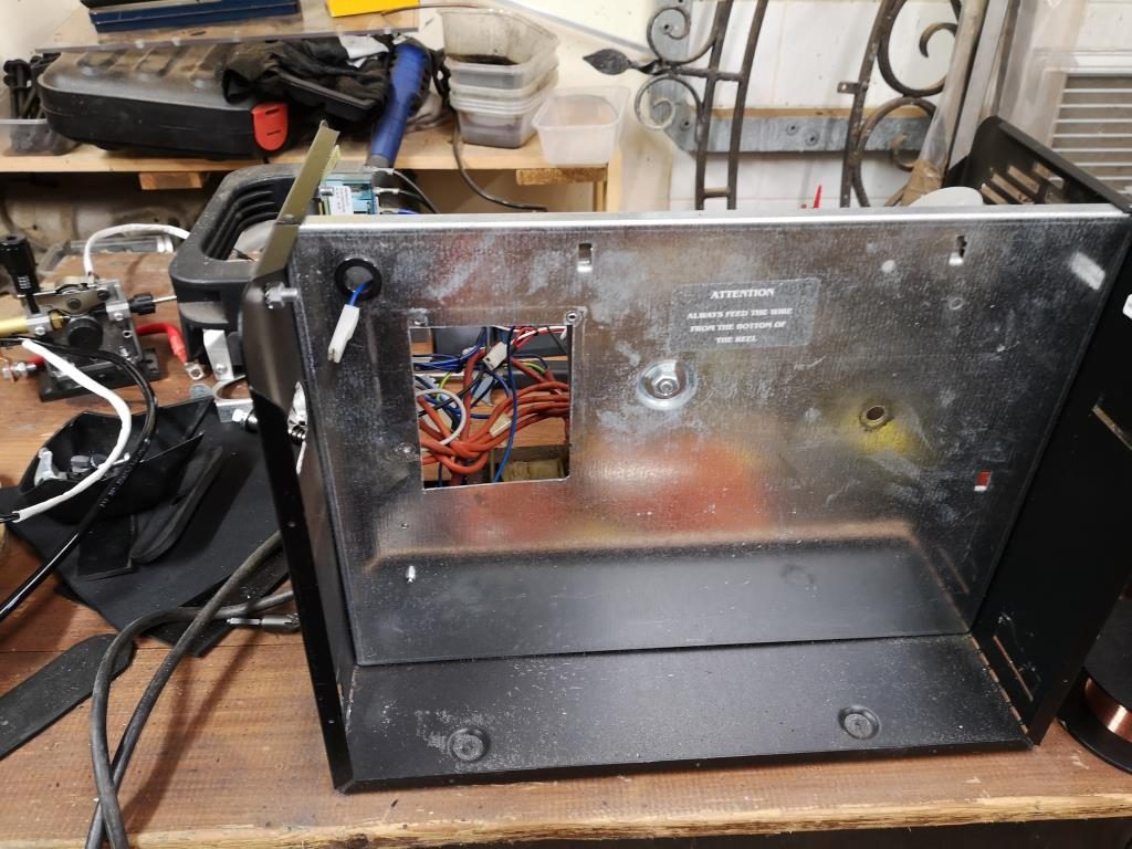 First cut for wire feed