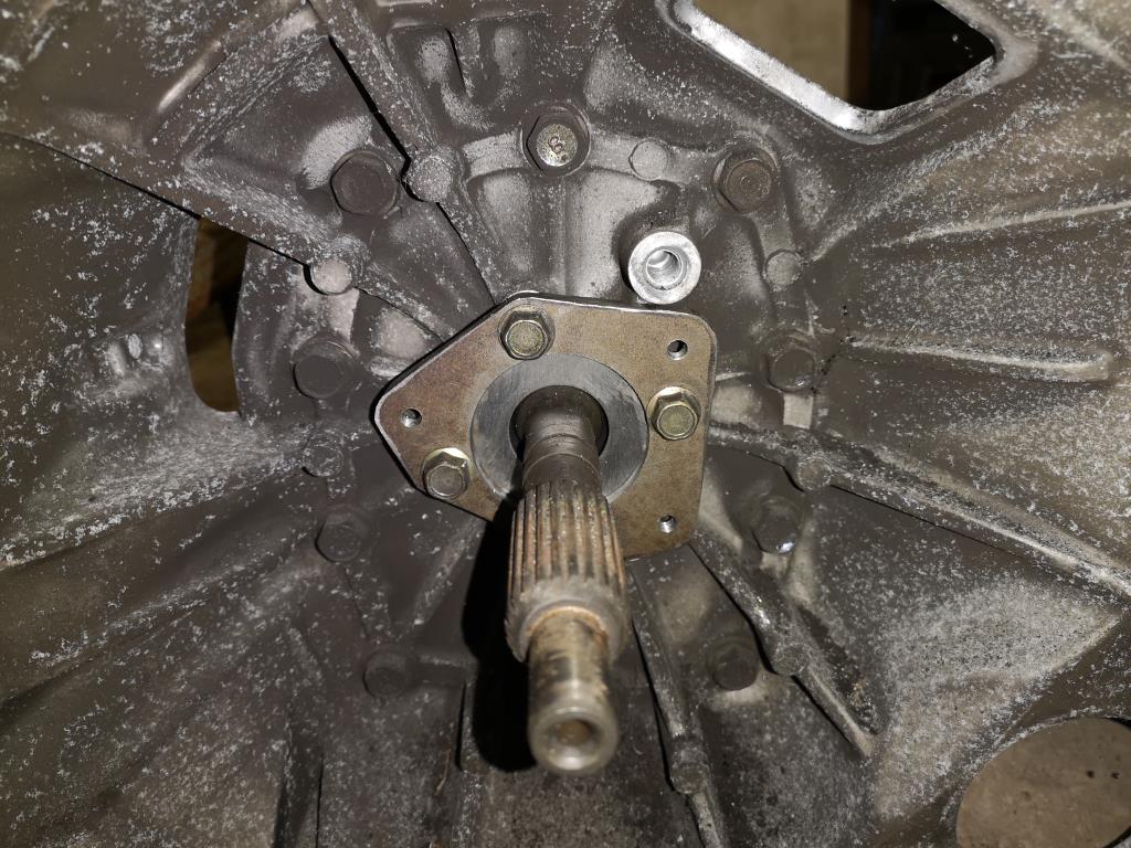 Clutch slave adapter trial fitted to the gearbox